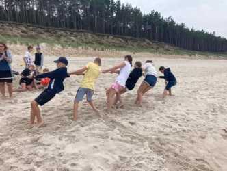 Obóz młodzieżowy, JASTRZĘBIA GÓRA 2026 - Wakacje na MAXA - Aquapark z rekinami, Laser Tag, Misja Specjalna, labirynt z niespodziankami !!!  Kolonia 7-13 lat, obóz 14-18 lat.
