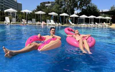 Transport, Przejazd autokarem w dwie strony na obóz do Bułgarii - Słoneczny Brzeg